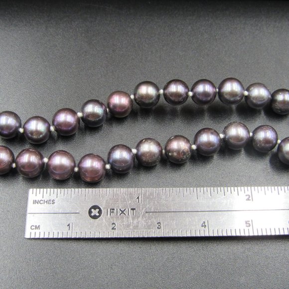 18" 10K Gold Small Dark Pearl Necklace Vintage - Picture 4 of 5